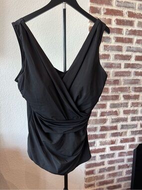 Lands End Black Swimsuit One 1 Piece 18W DDD Womens
